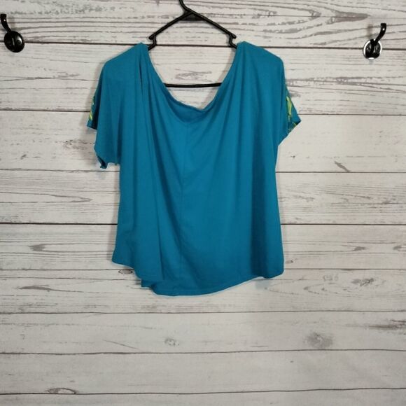 "Rocawear" woman's shirt - Picture 3 of 7